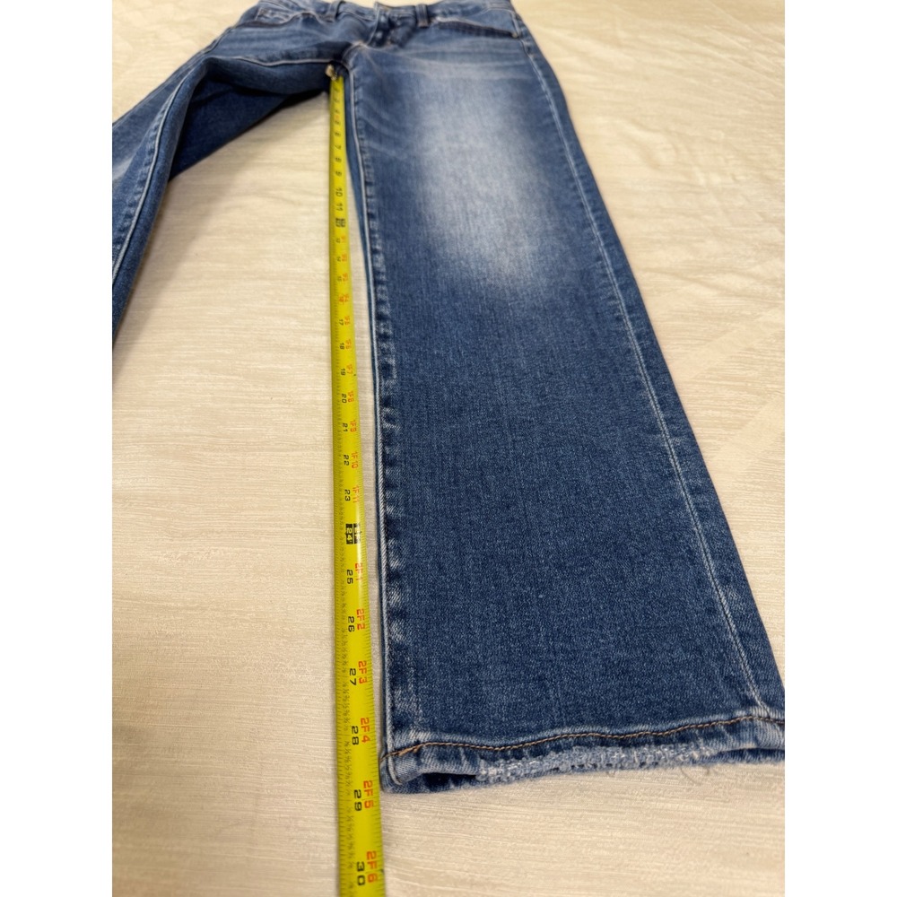 Risen Women's 5/27 Mid Rise Tapered Ankle Jeans - Picture 8 of 8
